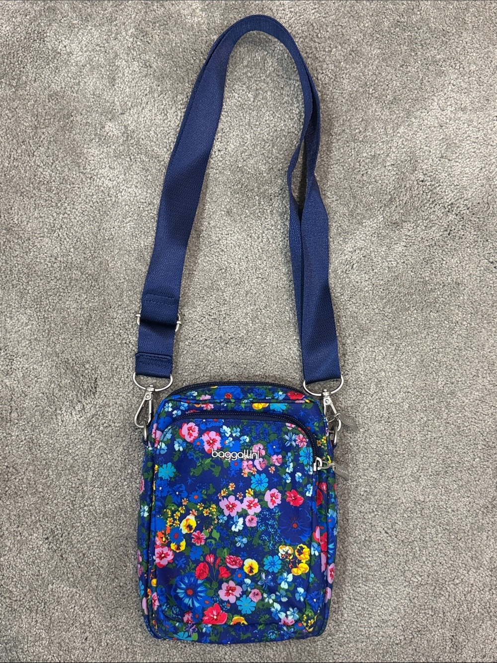 Baggallini Navy Blue Floral Crossbody Bag
